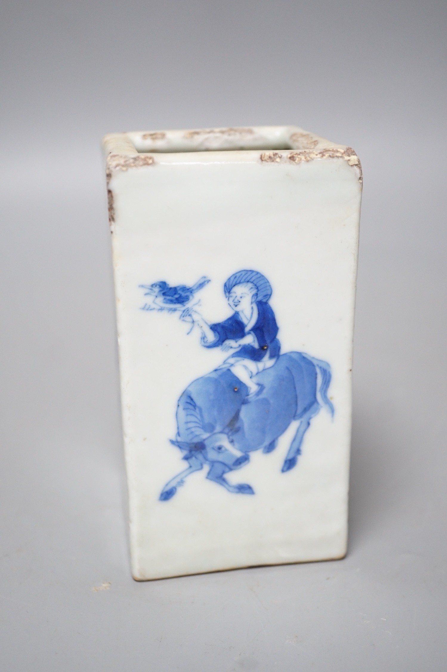 A 19th century Chinese blue and white square brushpot, 12cm